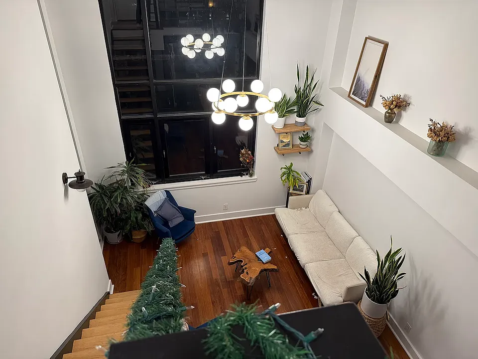 149 Huron St #4D