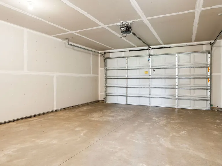 13540 Autumn Ct — Photo 22