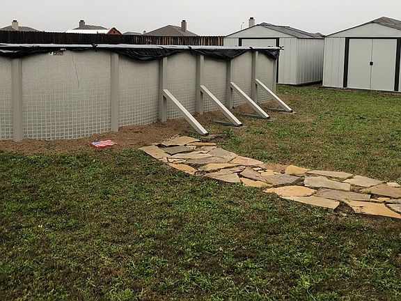 4th image of 9309 Agave Ave