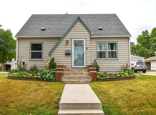 1715 E 7th St, Sioux Falls, SD 57103