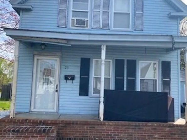 21 Cottage St, Dracut, MA 01826