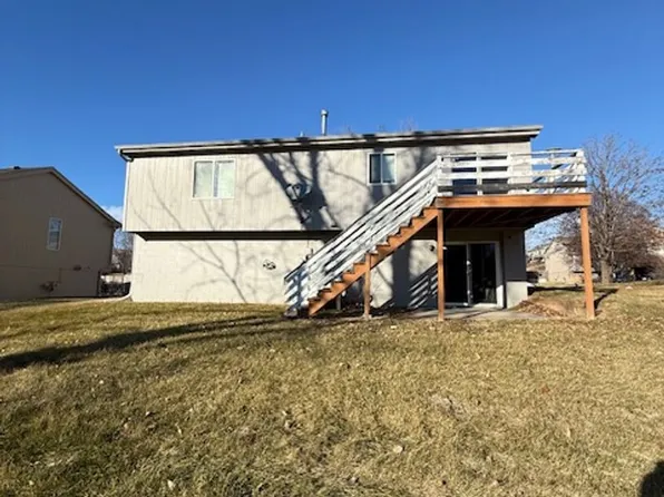 7841 Bondesson St, Omaha, NE 68122