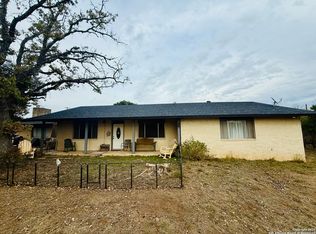 3394 Junction Hwy #B, Ingram, TX 78025