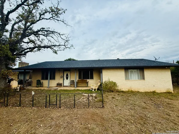 3394 Junction Hwy - B, Ingram, TX 78025