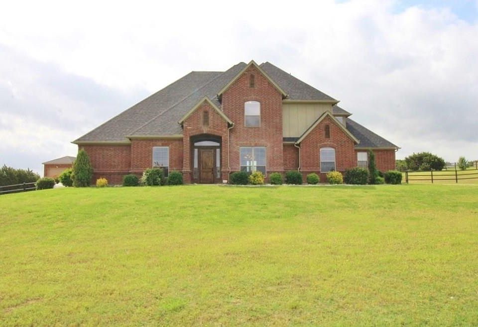 1st image of 117 Jessica Dr