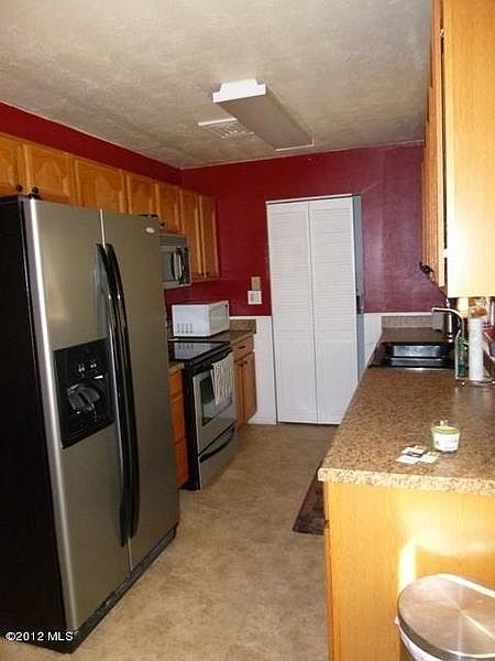 1st image of 639 N Keller Ave