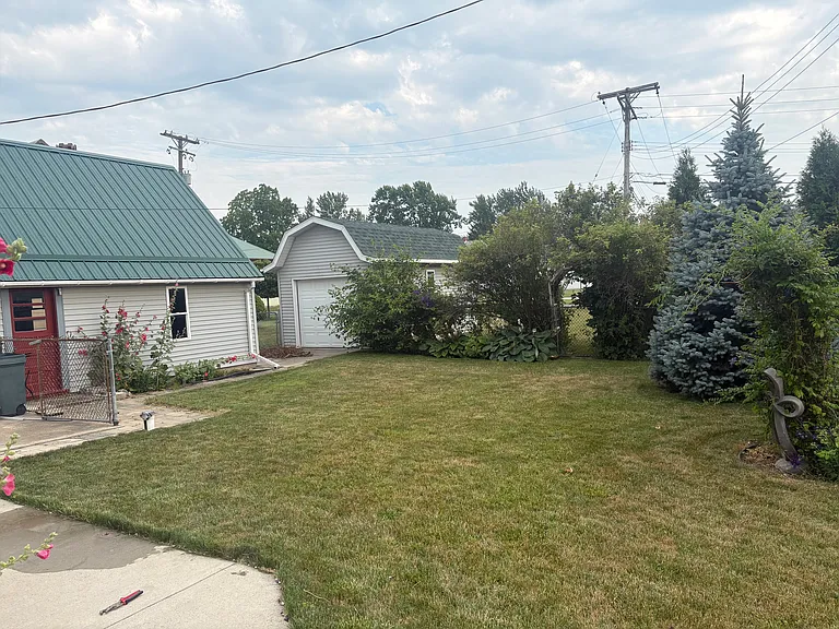 9457 W Saginaw Rd — Photo 16