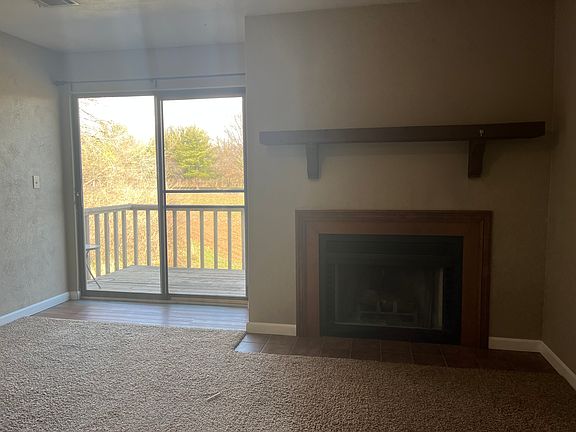 5th image of 222 Shoreline Dr #5-O