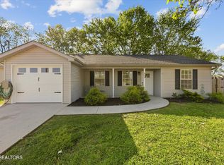 6704 Tim Bennett Ln, Knoxville, TN 37918
