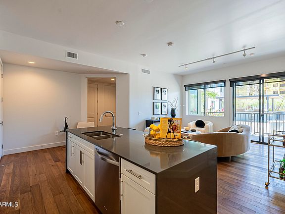 5th image of 3131 N CENTRAL Avenue #4022