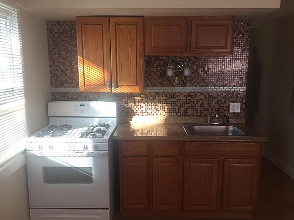 4th image of 760 Legion Ave #3F