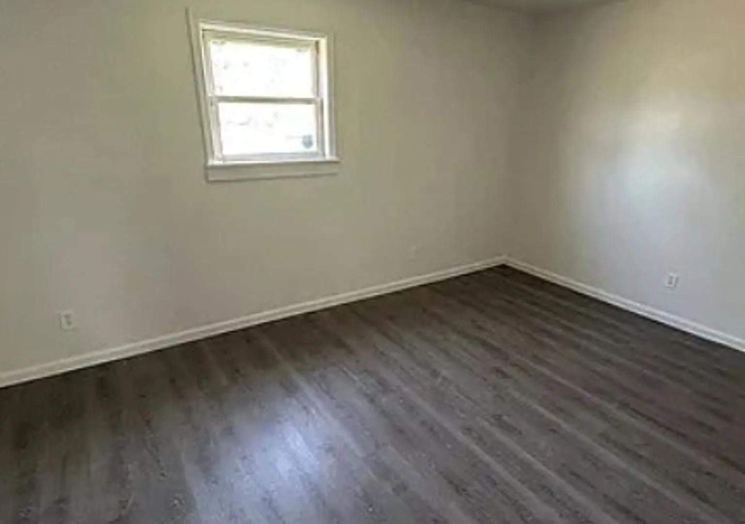 For Lease — Photo 3