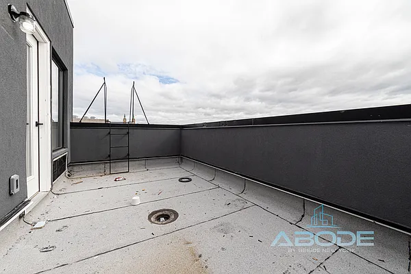 Rented by Reside New York | media 23