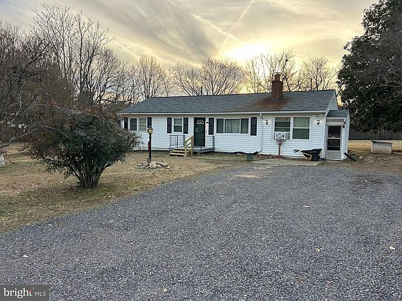 3rd image of 10222 Gold Dale Ln