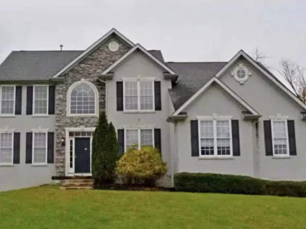 9 Laurel Wood Ct, Laurel Springs, NJ 08021