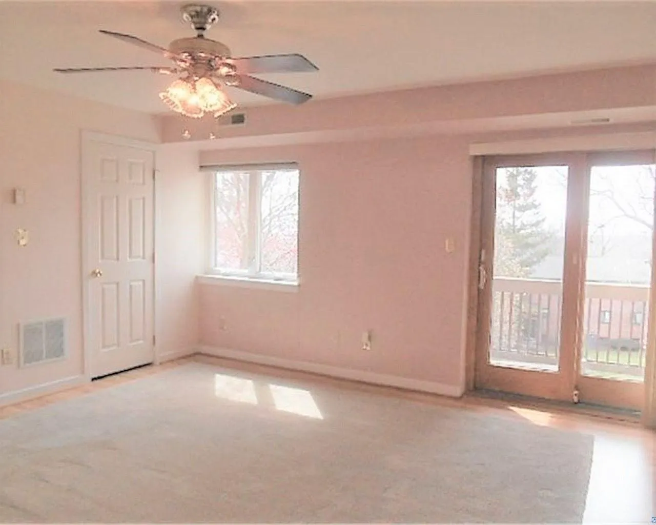 1 bed, 600 sqft, $1,350 — Photo 1