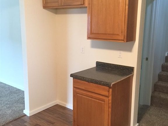 4th image of 615 N 13th St