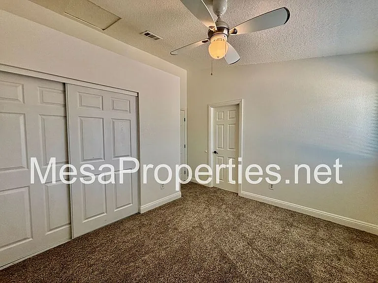 2378 N Sycamore Ave — Photo 21