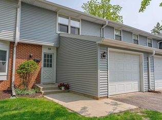 32 Whitcomb Cir, Madison, WI 53711