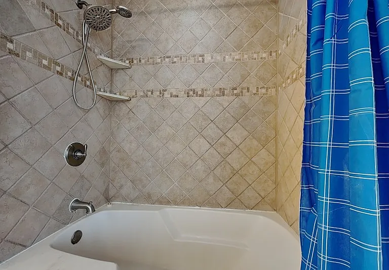 8614 Lake Crystal Dr — Photo 9