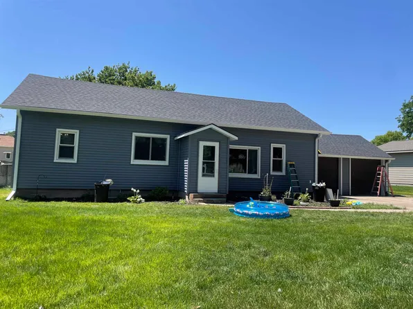 1912 J Ave, Gothenburg, NE 69138