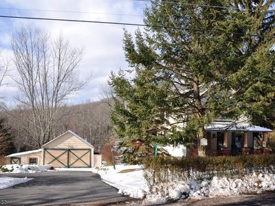 613 Dutch Hill Rd, Canadensis, PA, 18325