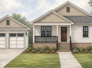 809 Carolina Ave, Lynn Haven, FL 32444