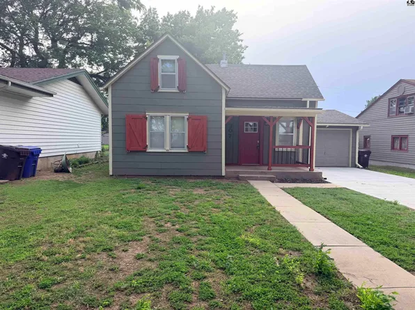 307 N Pine St, Inman, KS 67546