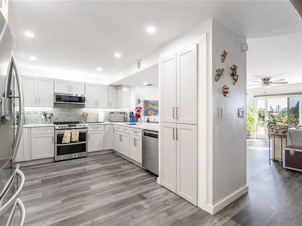 640 Tennis Club Dr APT 310, Fort Lauderdale, FL 33311