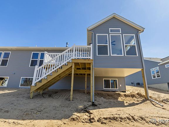4th image of 7573 Brook Villa Ct