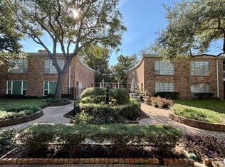 2201 Fountain View Dr APT 61, Houston, TX 77057