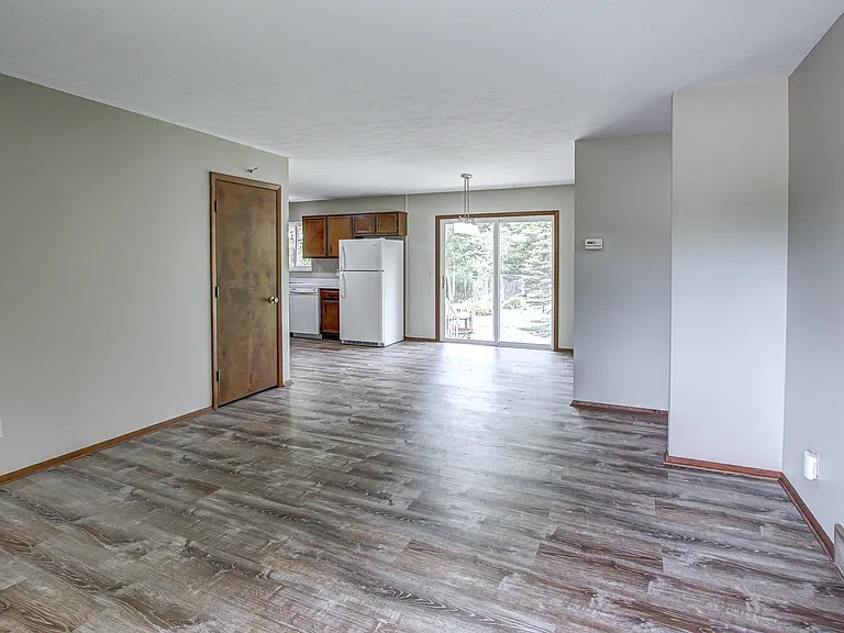 21002 Lunn Rd — Photo 6