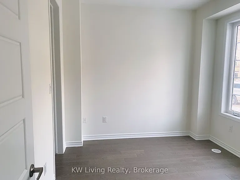 61 Casely Ave — Photo 7