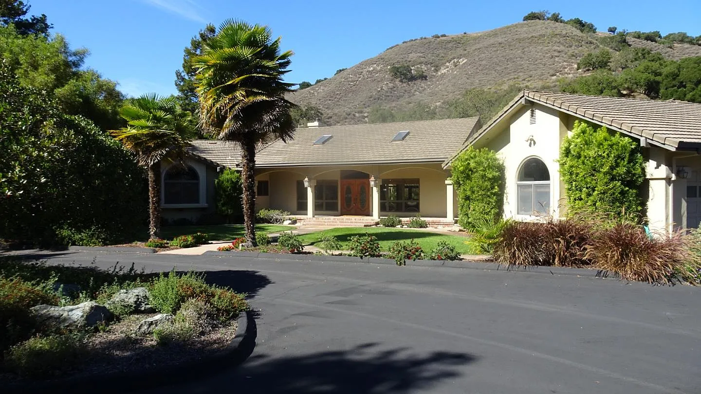 529 Corral De Tierra Rd photo 1
