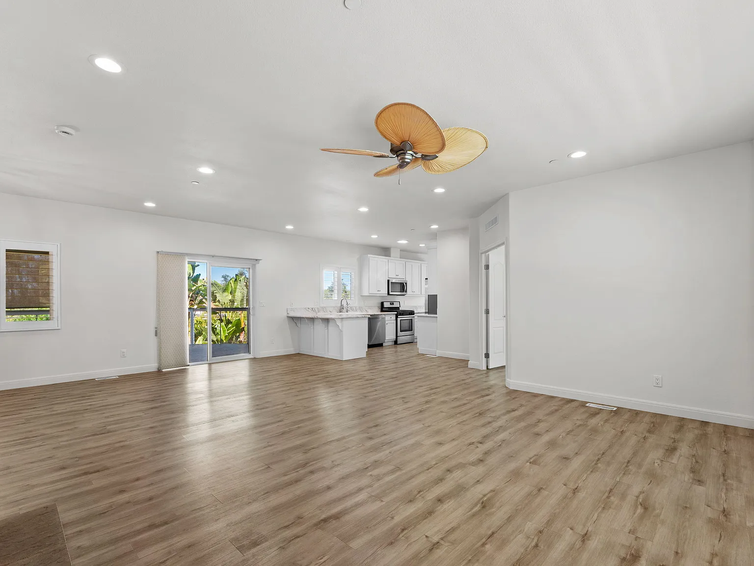 3 bed, 1743 sqft, $3,900 — Photo 4