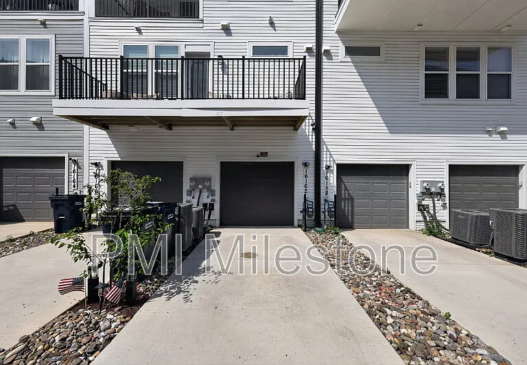 16162 Frederick Rd — Photo 5