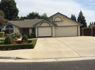536 Sylmar Ct, Clovis, CA 93611