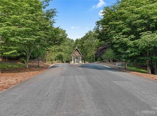 220 Captains Dr, Nebo, NC 28761