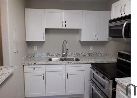 2 bed, 900 sqft, $1,450 — Photo 2