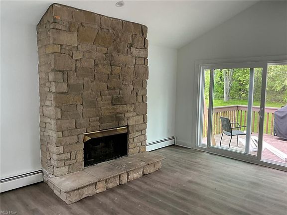 5th image of 3659 Brainard Rd