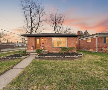 205 Royal Park Ln, Madison Heights, MI, 48071