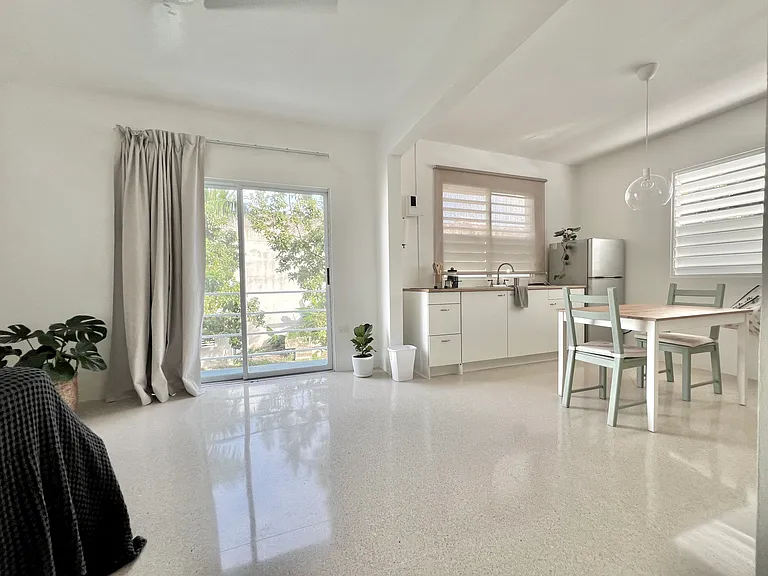 207 Betances #2-B — Photo 12