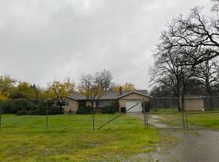 11930 Bow Ln, Redding, CA 96003