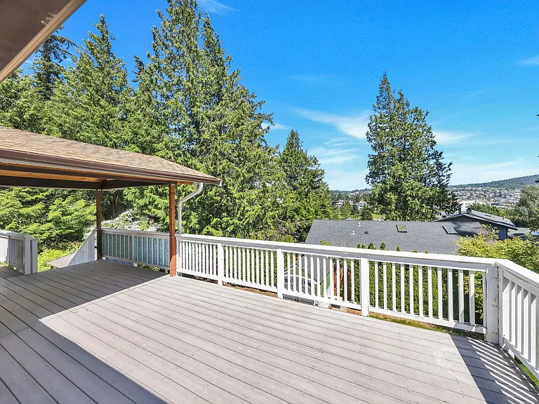 6127 Parkside Dr — Photo 14