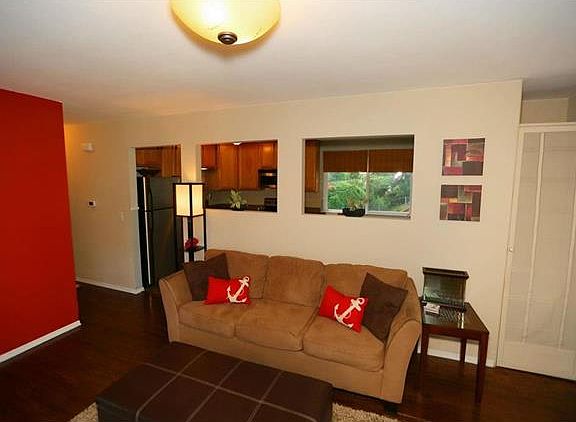5th image of 5183 Ville Maria Ln