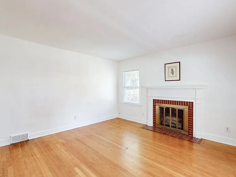 307 Hillsboro Ave #307 — Photo 23