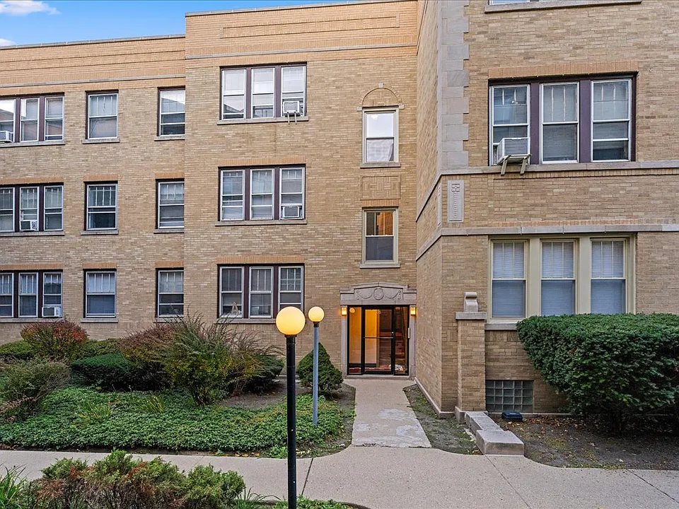 901 W Altgeld St #1B