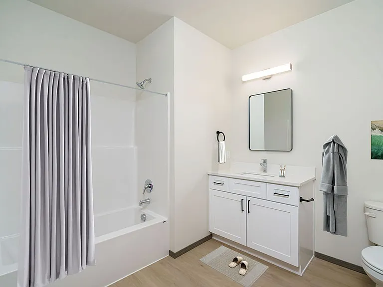 The Vistas Apartments at Beacon Hill — Photo 21