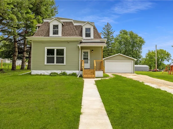 313 NE 2nd St, Ogden, IA 50212