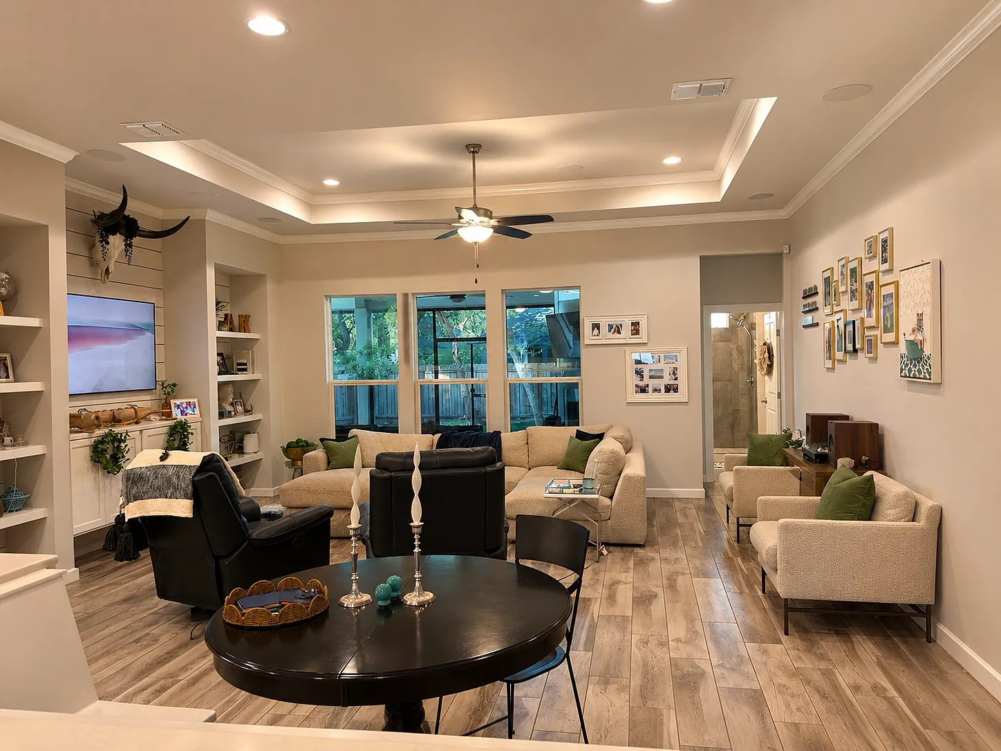 4 bed, 2464 sqft, $3,550 — Photo 3